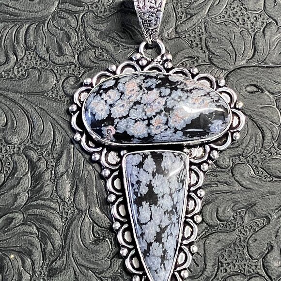 Double Snowflake Obsidian Pendant Stone Crystal Jewelry - Picture 4 of 6